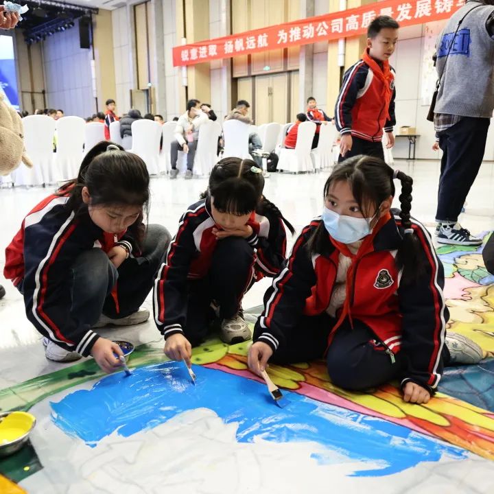 "科尚小达人"探秘华友科技之旅-企业新闻-浙江华友钴业股份有限公司