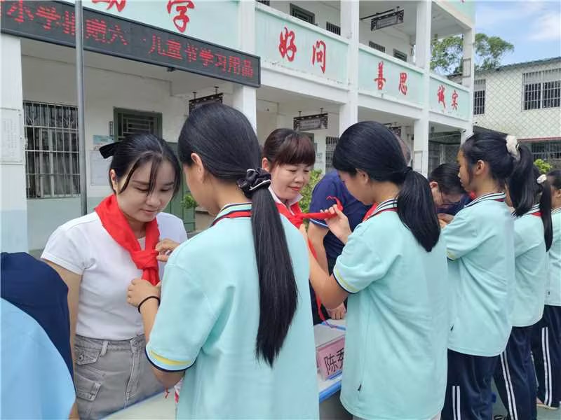 爱心相伴庆六一 童享欢喜共生长丨华友广西园区开展“六一”公益捐赠 以现实验动支持墟落教育-活动组织-浙江华友钴业股份有限公司